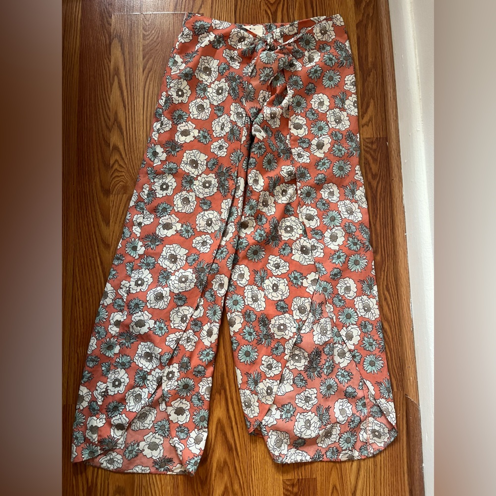 Pins & Needles Open Front Floral Pants